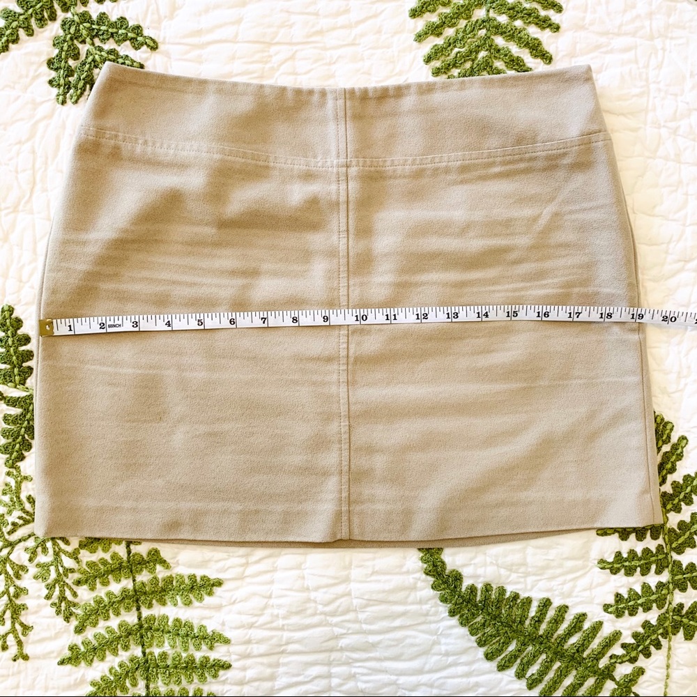 ⭐️2/$20 VTG Express Faux Suede Mini Skirt - Picture 5 of 6